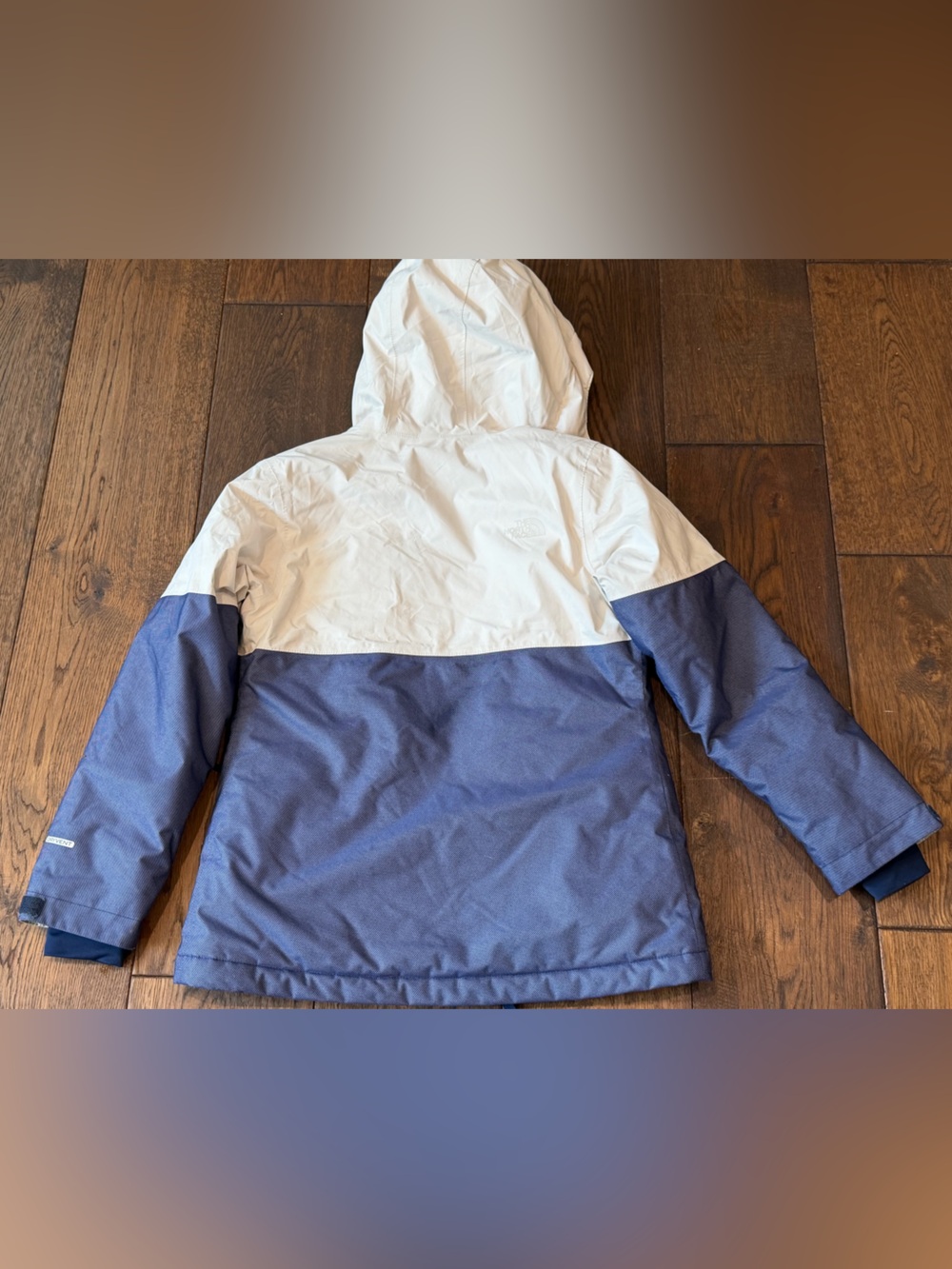 The North Face Kids Two-Tone Hooded Puffer Jacket - Navy & Cream - Picture 2 of 14